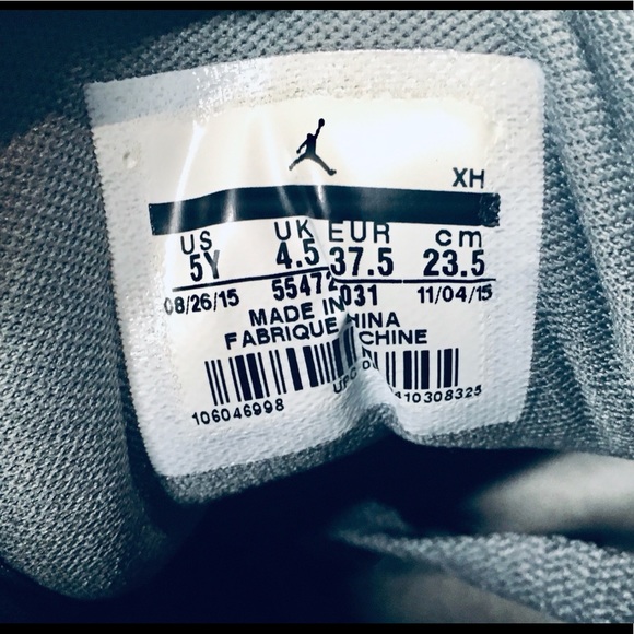 AIR JORDAN 1 RETRO MID GS 'COOL GREY WOLF GREY' - Picture 12 of 13